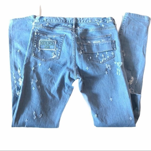✨ host Pick ✨ Auth.Givenchy Paris distressed jeans - Picture 4 of 8